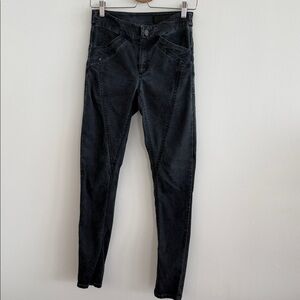 Elegant Black Skinny Jeans for Women